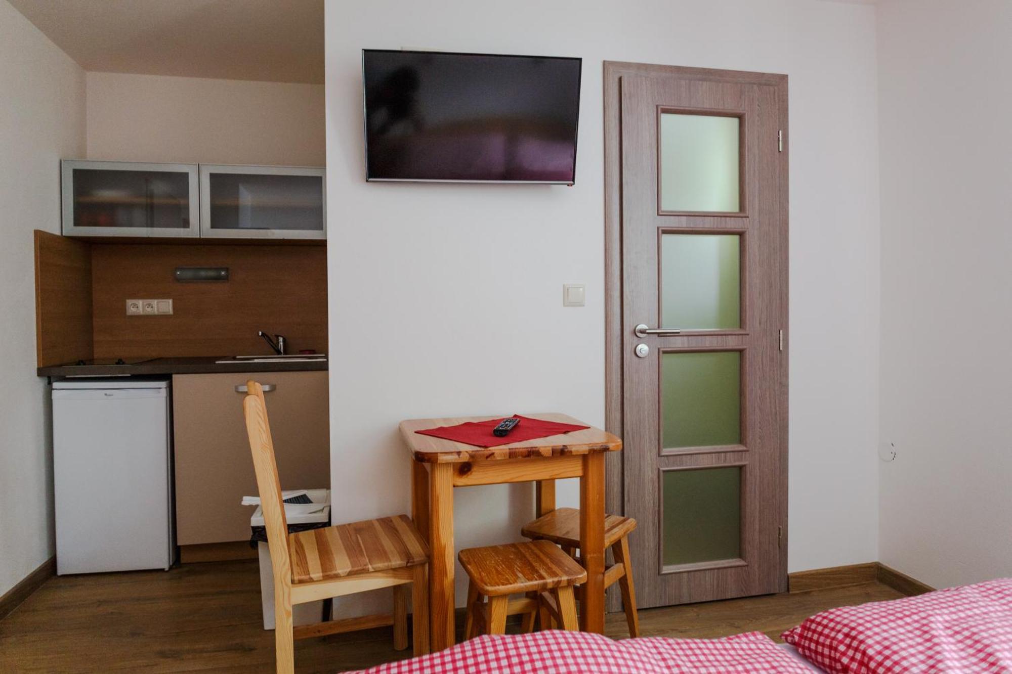 דמנובסקה דולינה Apartments Kvasnicnik חדר תמונה