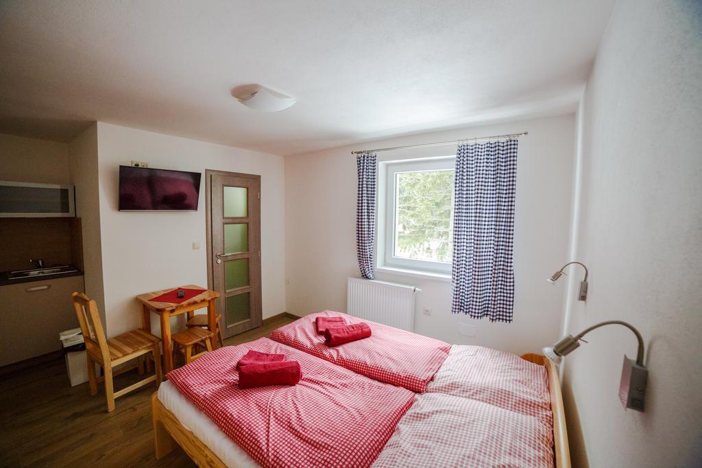 דמנובסקה דולינה Apartments Kvasnicnik מראה חיצוני תמונה